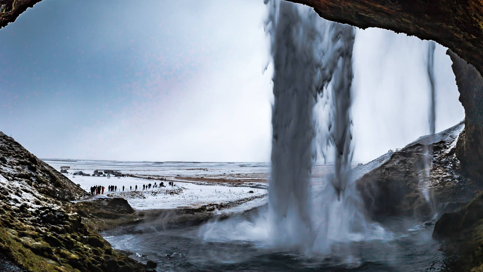 The waterfalls of Iceland make it one of the most beautiful islands in the world
