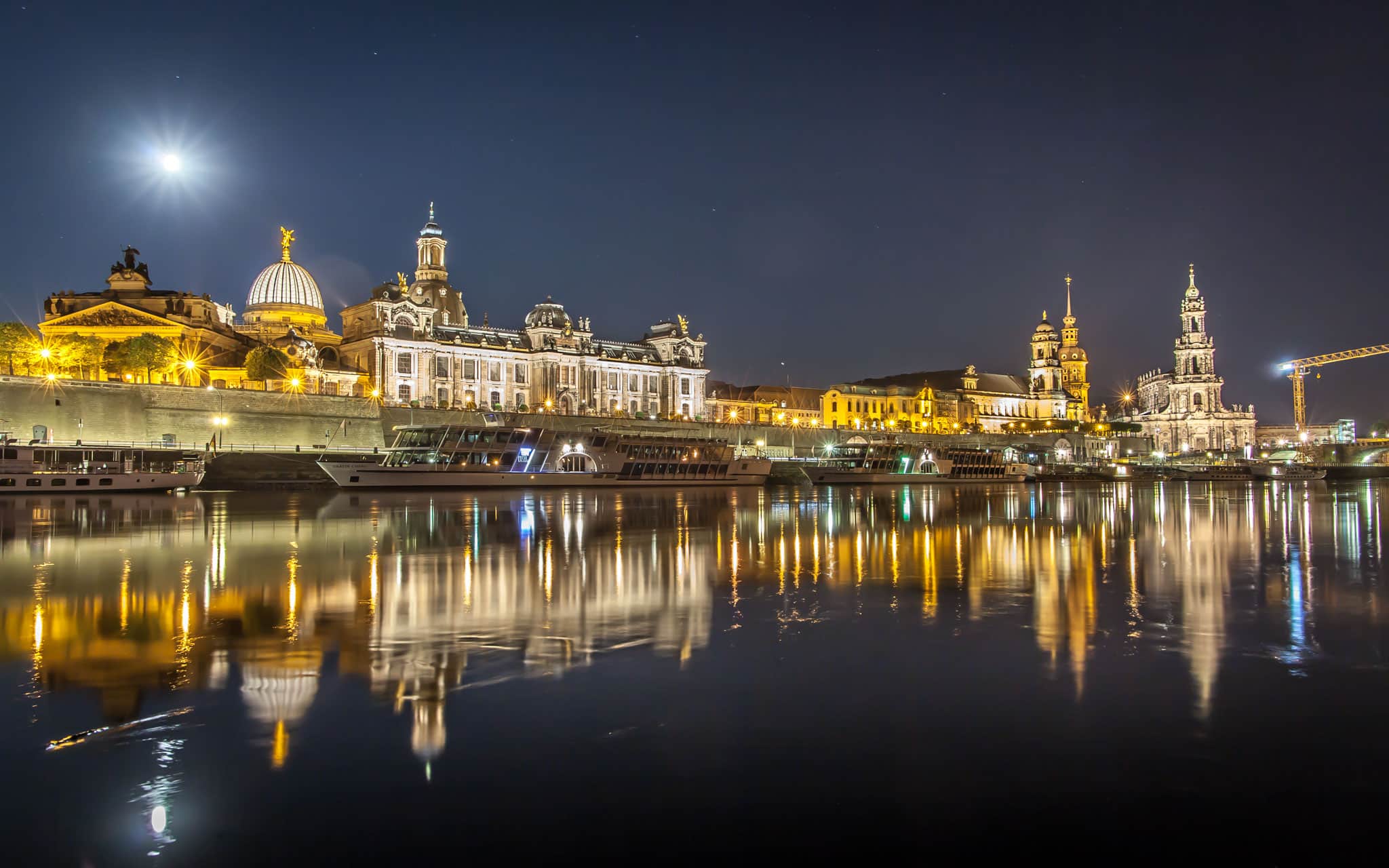 Dresden by night