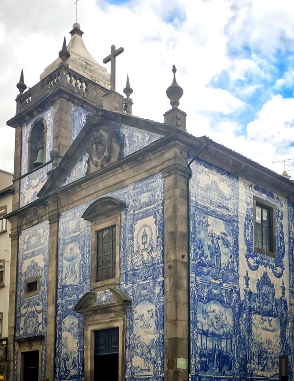 Church in Porto with blue tiles