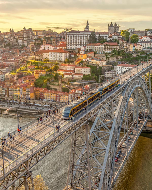 Sunset in Porto by the bridge