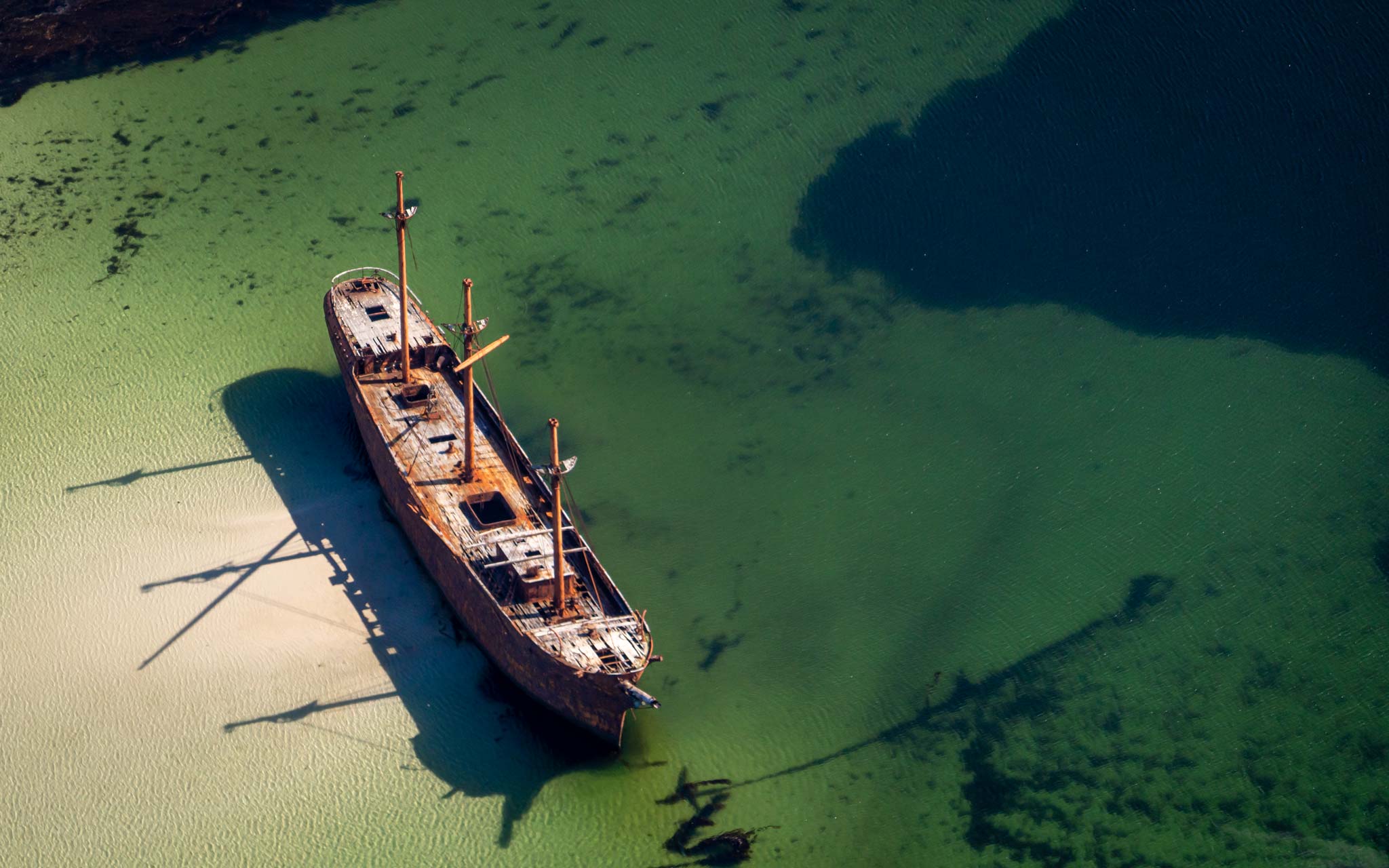 Lady Elizabeth Shipwreck as seen from a helicopter 