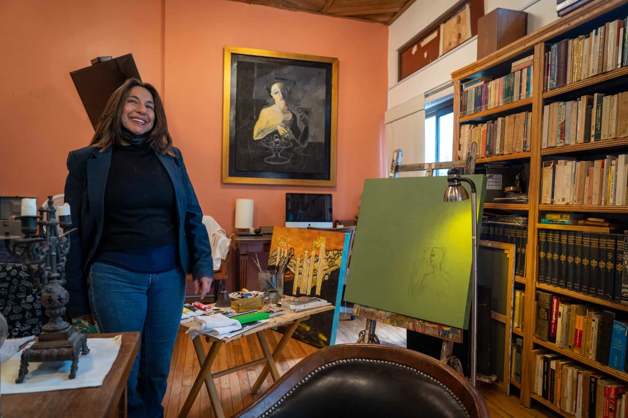 Ava Álvarez Sánchez in her art studio