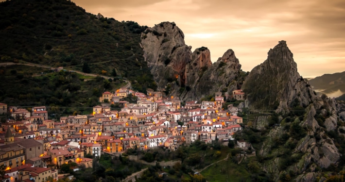 Castelmezzano, one of the prettiest hidden gems in Europe headimg