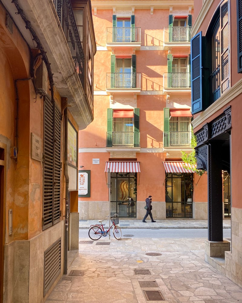 Pastel-hued corners in Palma de Mallorca