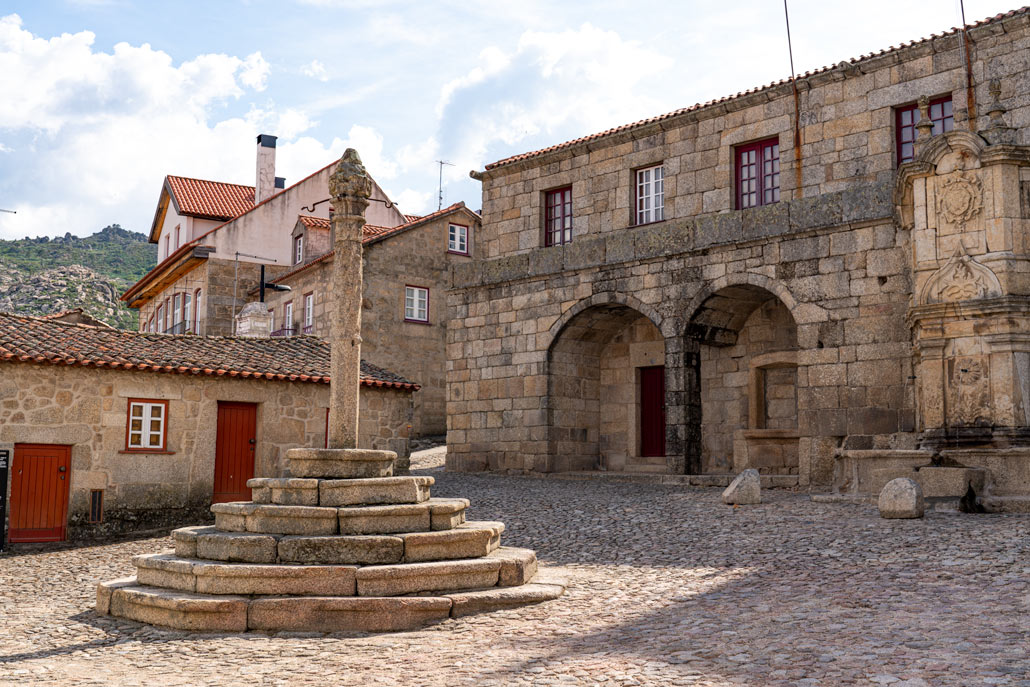 Castelo Novo's main square is timeless