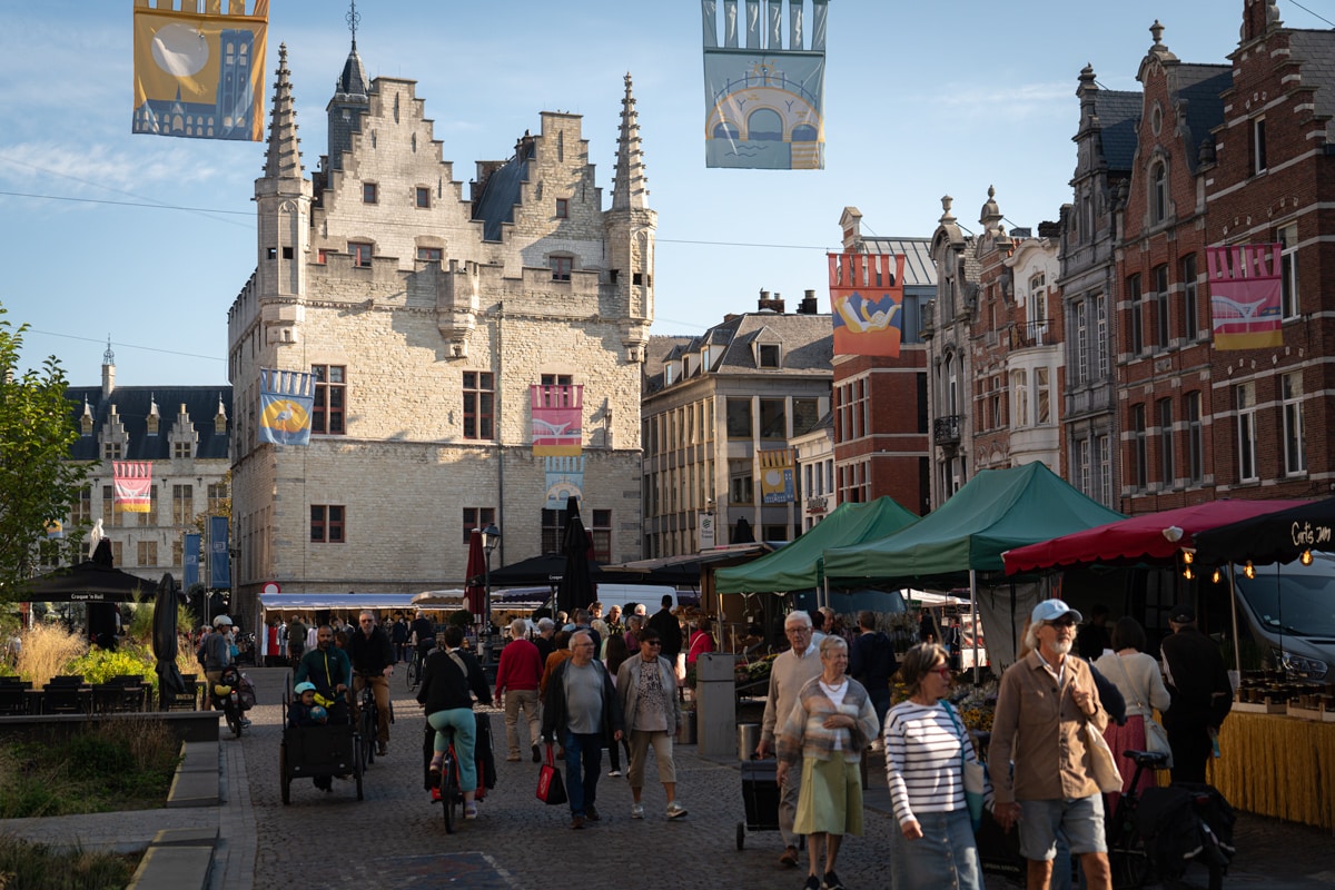 Mechelen's saturday market in front of the former town hall, the Aldermen's building